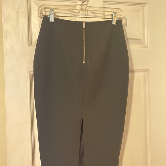 NWT Elizabeth & James pencil skirt, Size: 2, Color: Black - Picture 2 of 5